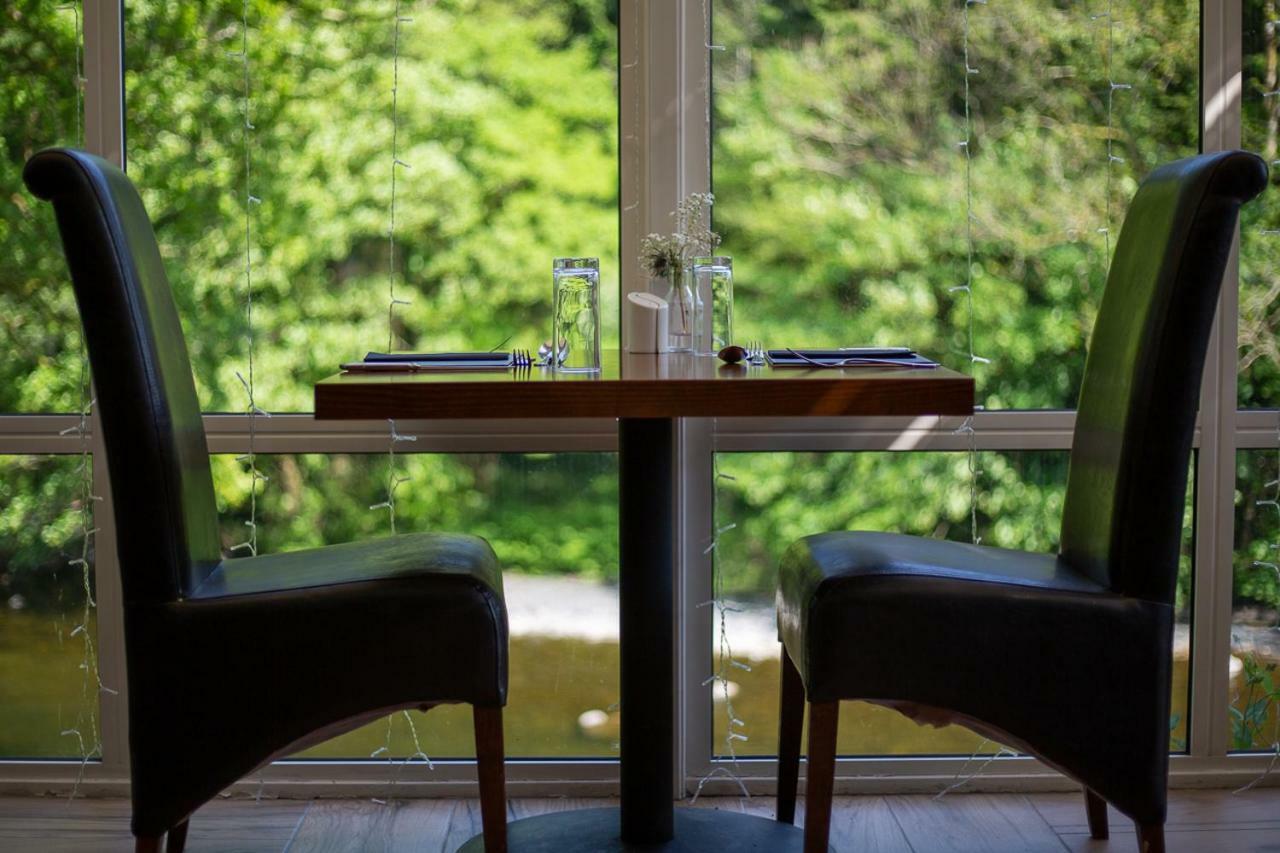 Craig-Y-Dderwen Riverside Hotel Бетс-и-Койд Экстерьер фото